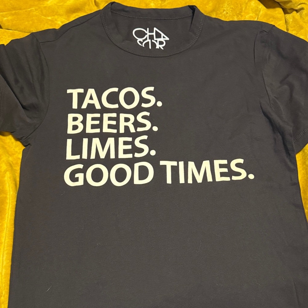 Women’s T shirt